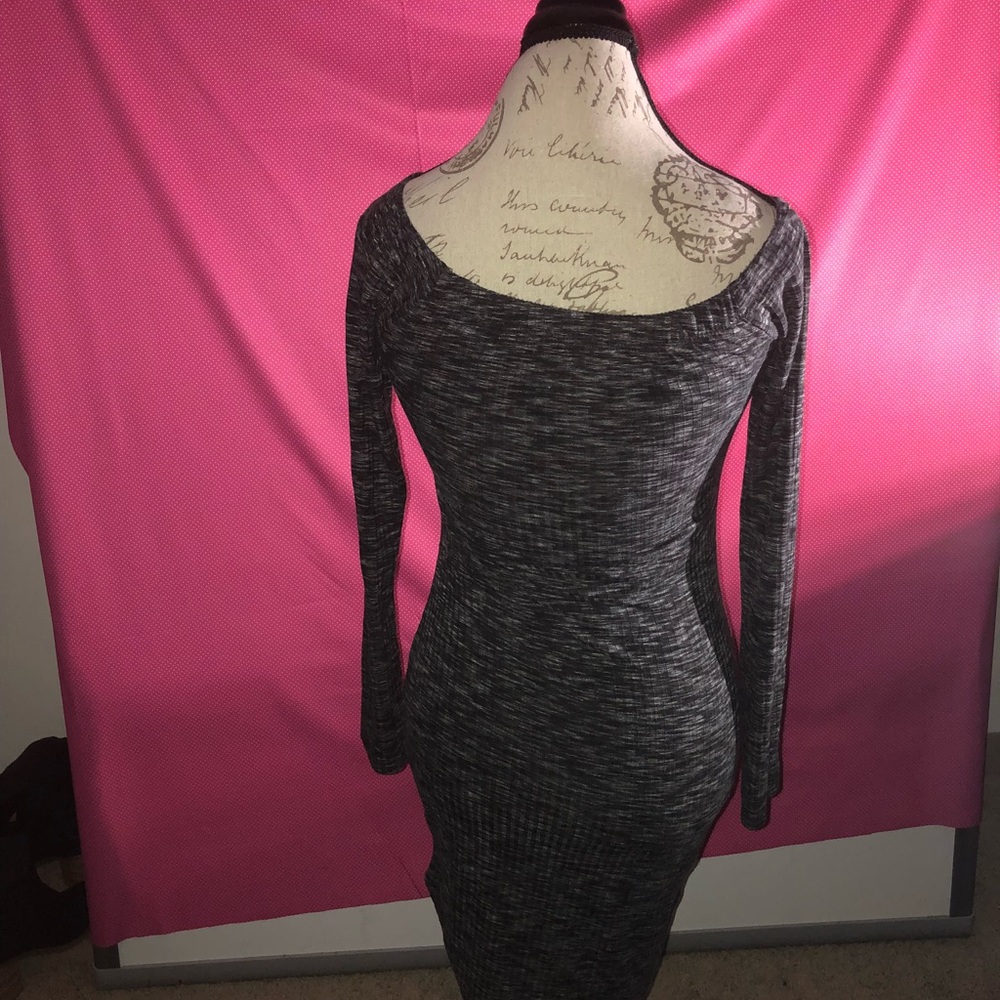 Gorgeous Fashion Nova Off The Shoulder Dress - Picture 2 of 8